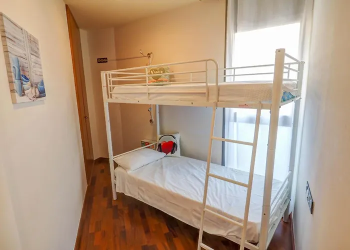 Seaside April By Hello Homes *