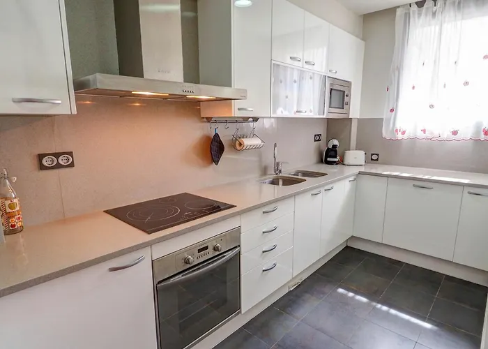 Seaside April By Hello Homes 锡切斯